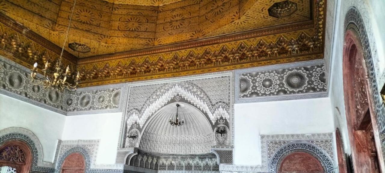 Suite In A Xviiie Palace Fès Exteriör bild