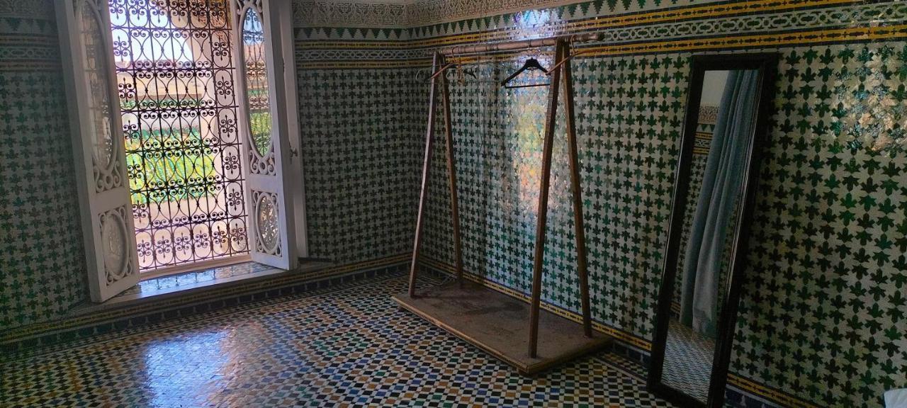 Suite In A Xviiie Palace Fès Exteriör bild