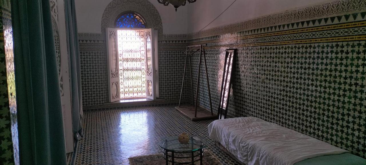 Suite In A Xviiie Palace Fès Exteriör bild