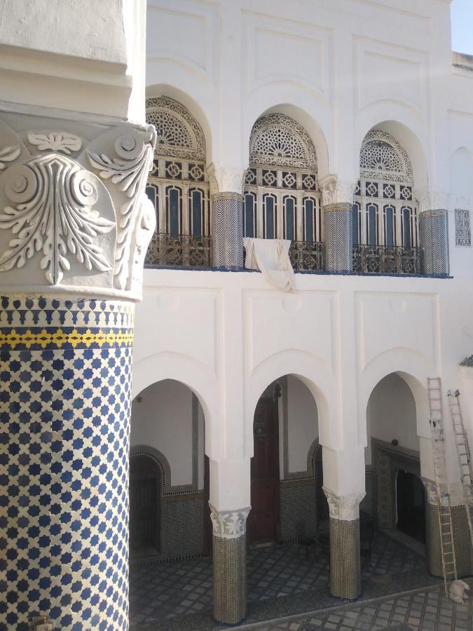 Suite In A Xviiie Palace Fès Exteriör bild