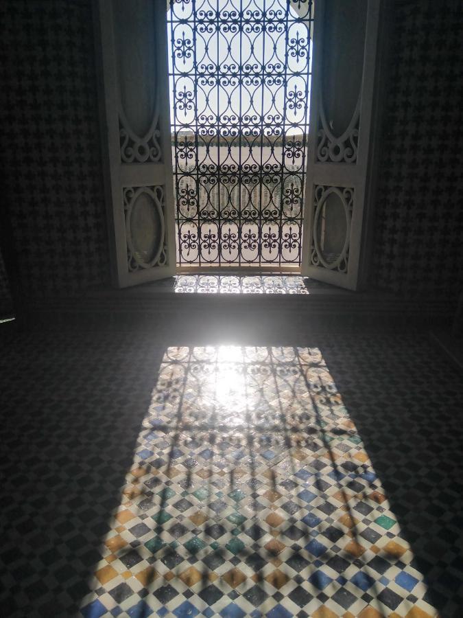 Suite In A Xviiie Palace Fès Exteriör bild