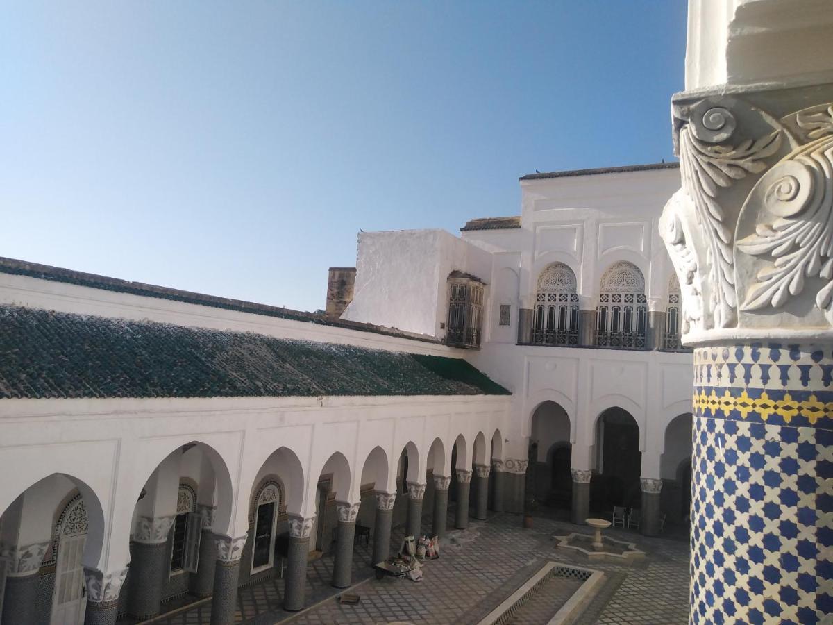 Suite In A Xviiie Palace Fès Exteriör bild