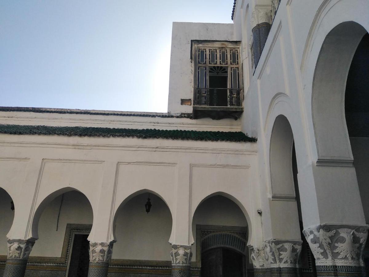 Suite In A Xviiie Palace Fès Exteriör bild